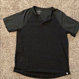 Short sleeve 1/4 button